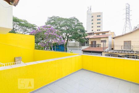Casa à venda com 300m², 4 quartos e 2 vagas Casa à venda com 300m², 4 quartos e 2 vagasTerraço