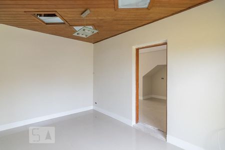 Casa à venda com 300m², 4 quartos e 2 vagas Casa à venda com 300m², 4 quartos e 2 vagasQuarto 4