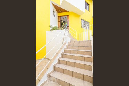 Casa à venda com 300m², 4 quartos e 2 vagas Casa à venda com 300m², 4 quartos e 2 vagasEntrada