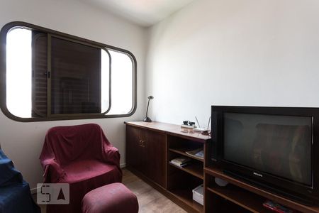 Quarto de apartamento à venda com 4 quartos, 200m² em Vila Nova Conceição, São Paulo