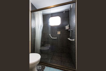 Apartamento à venda com 200m², 4 quartos e 2 vagas Apartamento à venda com 200m², 4 quartos e 2 vagasBanheiro da suíte 3