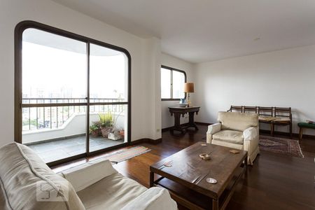 Sala de apartamento à venda com 4 quartos, 200m² em Vila Nova Conceição, São Paulo