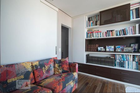 Apartamento à venda com 270m², 4 quartos e 4 vagas Apartamento à venda com 270m², 4 quartos e 4 vagasSuíte Cobertura