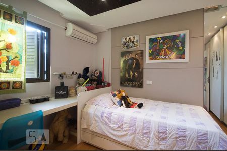Quarto 01 de apartamento à venda com 4 quartos, 270m² em Santo Amaro, São Paulo