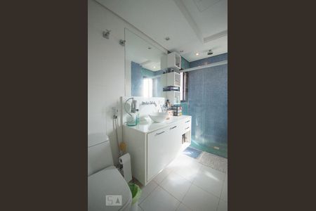 Banheiro de apartamento à venda com 4 quartos, 270m² em Santo Amaro, São Paulo