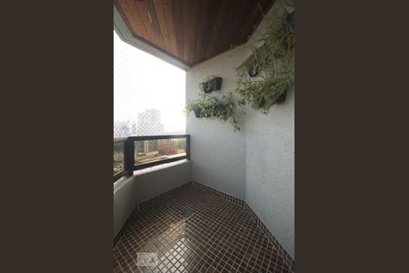 Sacada de apartamento à venda com 4 quartos, 270m² em Santo Amaro, São Paulo