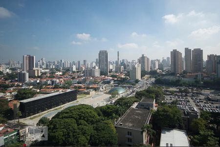 Apartamento à venda com 270m², 4 quartos e 4 vagas Apartamento à venda com 270m², 4 quartos e 4 vagasVista