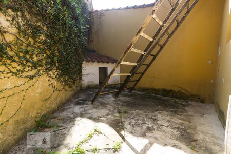 Casa à venda com 350m², 6 quartos e 4 vagas Casa à venda com 350m², 6 quartos e 4 vagasCanil da Edícula