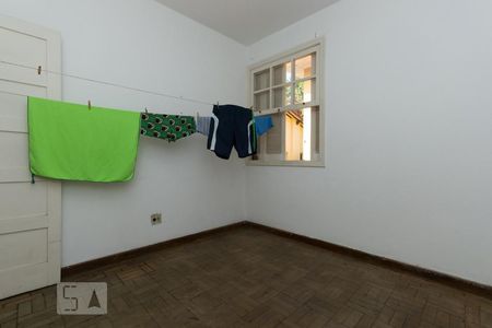 Casa à venda com 350m², 6 quartos e 4 vagas Casa à venda com 350m², 6 quartos e 4 vagasQuarto 1 da Edícula