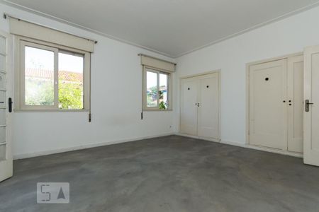 Casa à venda com 350m², 6 quartos e 4 vagas Casa à venda com 350m², 6 quartos e 4 vagasQuarto 2