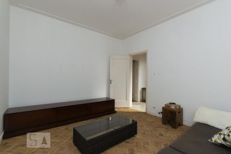Sala de casa à venda com 6 quartos, 350m² em Vila Madalena, São Paulo