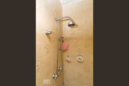 Casa à venda com 350m², 6 quartos e 4 vagas Casa à venda com 350m², 6 quartos e 4 vagasDetalhe do Banheiro da Suíte