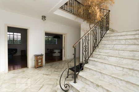 Entrada de casa à venda com 6 quartos, 350m² em Vila Madalena, São Paulo