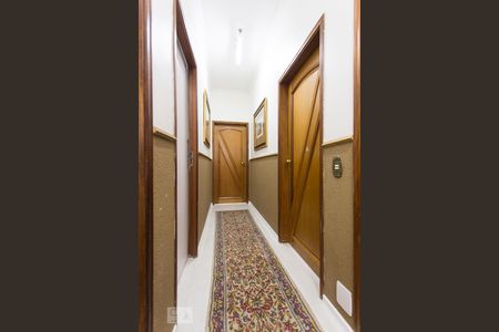 Apartamento à venda com 198m², 3 quartos e 2 vagasCorredor