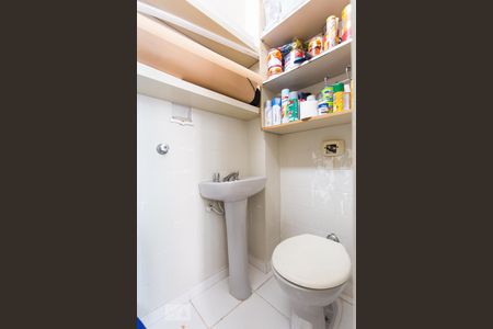 Apartamento à venda com 198m², 3 quartos e 2 vagasBanheiro de serviço