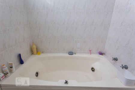 Apartamento à venda com 198m², 3 quartos e 2 vagasBanheiro Suíte