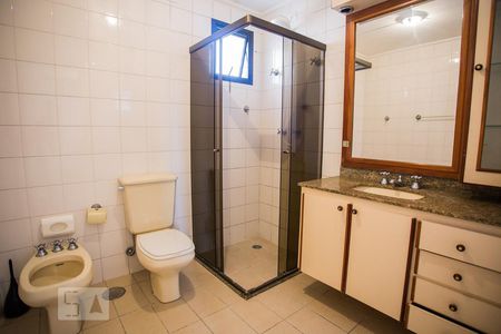 Banheiro de apartamento para alugar com 3 quartos, 140m² em Saúde, São Paulo