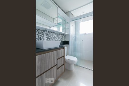 Banheiro de apartamento à venda com 2 quartos, 56m² em Jardim Olavo Bilac, São Bernardo do Campo