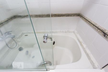 Apartamento à venda com 59m², 2 quartos e 2 vagasBanheiro Suíte
