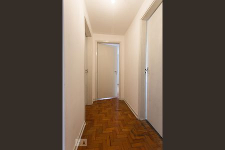 Corredor de apartamento à venda com 2 quartos, 110m² em Vila Mariana, São Paulo