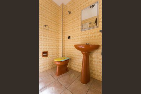 Apartamento à venda com 75m², 2 quartos e 1 vaga Apartamento à venda com 75m², 2 quartos e 1 vagaBanheiro