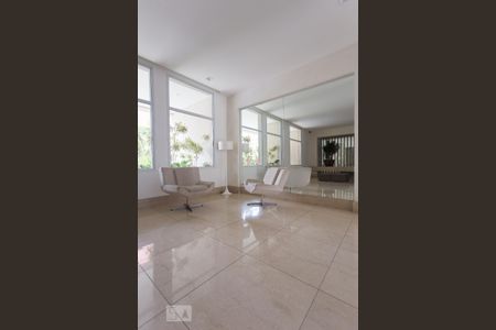 Apartamento para alugar com 55m², 2 quartos e 1 vaga Apartamento para alugar com 55m², 2 quartos e 1 vagaHall
