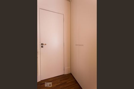 Apartamento à venda com 92m², 1 quarto e 1 vagaCorredor
