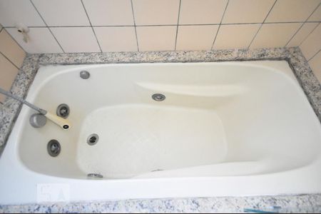 Apartamento à venda com 115m², 3 quartos e 2 vagasdetalhe do banheiro suíte