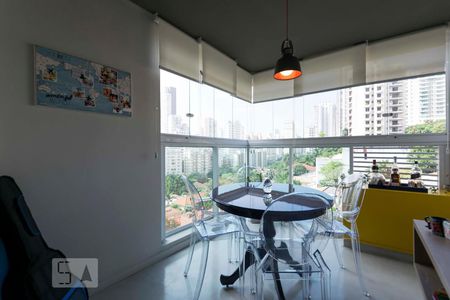 Varanda de kitnet/studio para alugar com 1 quarto, 46m² em Paraíso, São Paulo