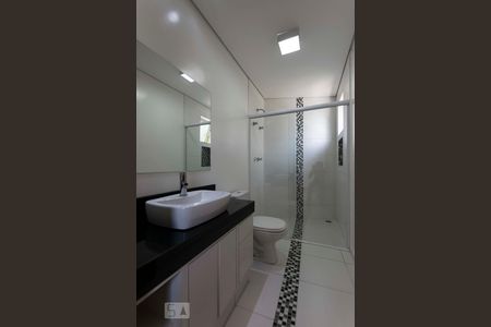Apartamento à venda com 230m², 3 quartos e 3 vagas2o. Andar - Suíte 1/ Banheiro