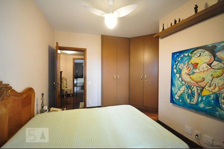 Apartamento à venda com 286m², 4 quartos e 4 vagassuíte 2