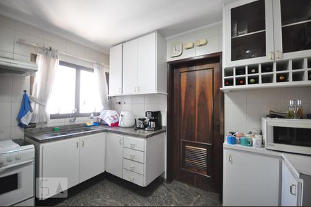 Apartamento para alugar com 110m², 3 quartos e 2 vagascozinha