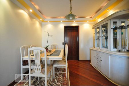 Apartamento para alugar com 110m², 3 quartos e 2 vagassala