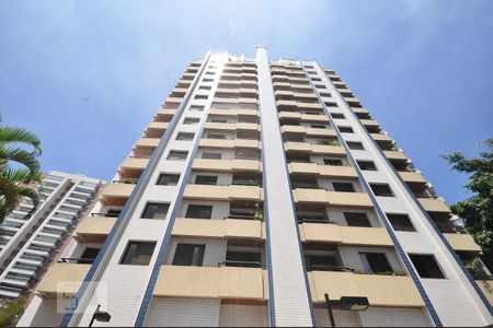 Apartamento para alugar com 110m², 3 quartos e 2 vagasfachada