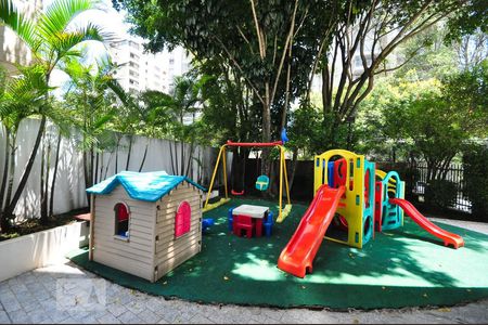 Apartamento para alugar com 110m², 3 quartos e 2 vagasplayground