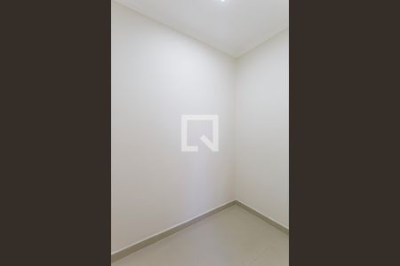 Apartamento para alugar com 68m², 2 quartos e sem vagaQuarto de Serviço