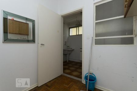 Apartamento à venda com 105m², 2 quartos e 1 vaga Apartamento à venda com 105m², 2 quartos e 1 vagaQuarto de Serviço