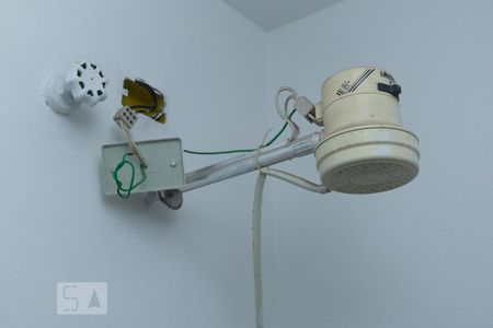 Apartamento à venda com 105m², 2 quartos e 1 vaga Apartamento à venda com 105m², 2 quartos e 1 vagaDetalhe do Banheiro de Serviço