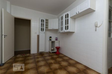 Apartamento à venda com 105m², 2 quartos e 1 vaga Apartamento à venda com 105m², 2 quartos e 1 vagaCozinha
