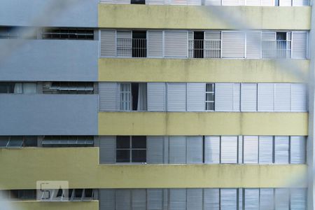 Apartamento à venda com 105m², 2 quartos e 1 vaga Apartamento à venda com 105m², 2 quartos e 1 vagaVista da Janela do Quarto 1