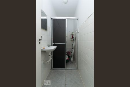 Apartamento à venda com 105m², 2 quartos e 1 vaga Apartamento à venda com 105m², 2 quartos e 1 vagaBanheiro de Serviço