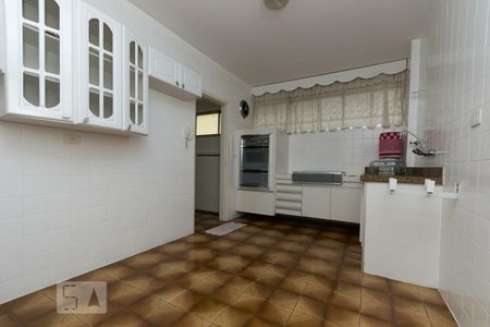 Apartamento à venda com 105m², 2 quartos e 1 vaga Apartamento à venda com 105m², 2 quartos e 1 vagaCozinha