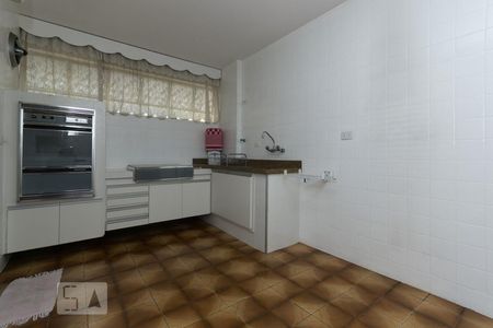 Apartamento à venda com 105m², 2 quartos e 1 vaga Apartamento à venda com 105m², 2 quartos e 1 vagaCozinha