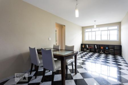 Sala de apartamento para alugar com 2 quartos, 75m² em Indianópolis, São Paulo