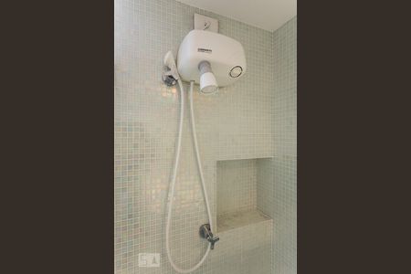 Apartamento para alugar com 75m², 2 quartos e 2 vagasBanheiro