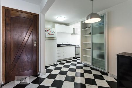 Apartamento para alugar com 75m², 2 quartos e 2 vagasCozinha