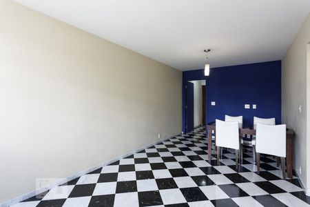 Sala de apartamento para alugar com 2 quartos, 75m² em Indianópolis, São Paulo