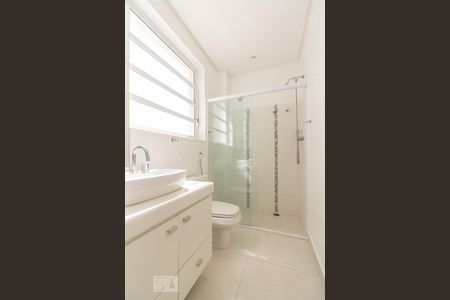 Apartamento à venda com 169m², 3 quartos e 1 vagaBanheiro da suite