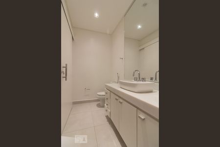 Banheiro de apartamento à venda com 3 quartos, 169m² em Santa Cecília, São Paulo