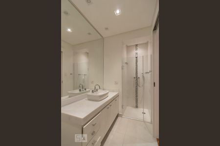 Banheiro de apartamento à venda com 3 quartos, 169m² em Santa Cecília, São Paulo